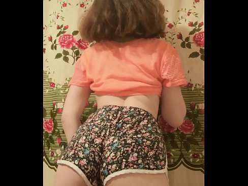 ❤️ Sexig ung babe som strippar av sig sina shorts inför kameran ❤️ Porno at sv.porngifmag-com.ru