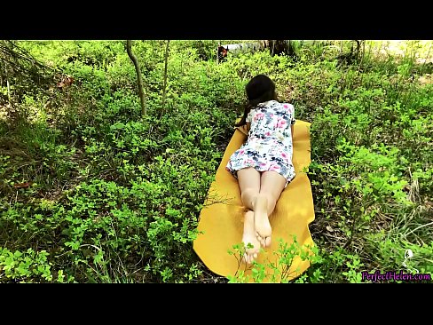 ❤️ Stranger on Tinder Masturbates My Pussy and Fucks Passionately in the woods (En främling på Tinder onanerar min fitta och knullar passionerat i skogen) ❤️ Porno at sv.porngifmag-com.ru