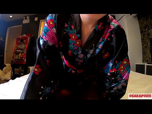❤️ Ung cosplay tjej älskar sex till orgasm med en spruta i en hästskötare och en avsugning. Asiatisk tjej med hårig fitta och vackra bröst i traditionell japansk dräkt i amatörvideo som visar onani med knullleksaker. Sakura 3 OSAKAPORN. ❤️ Porno at sv.porngifmag-com.ru